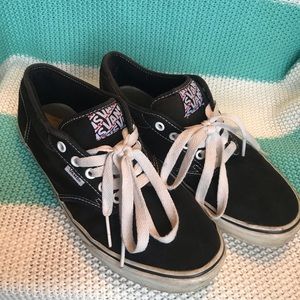 Black vans